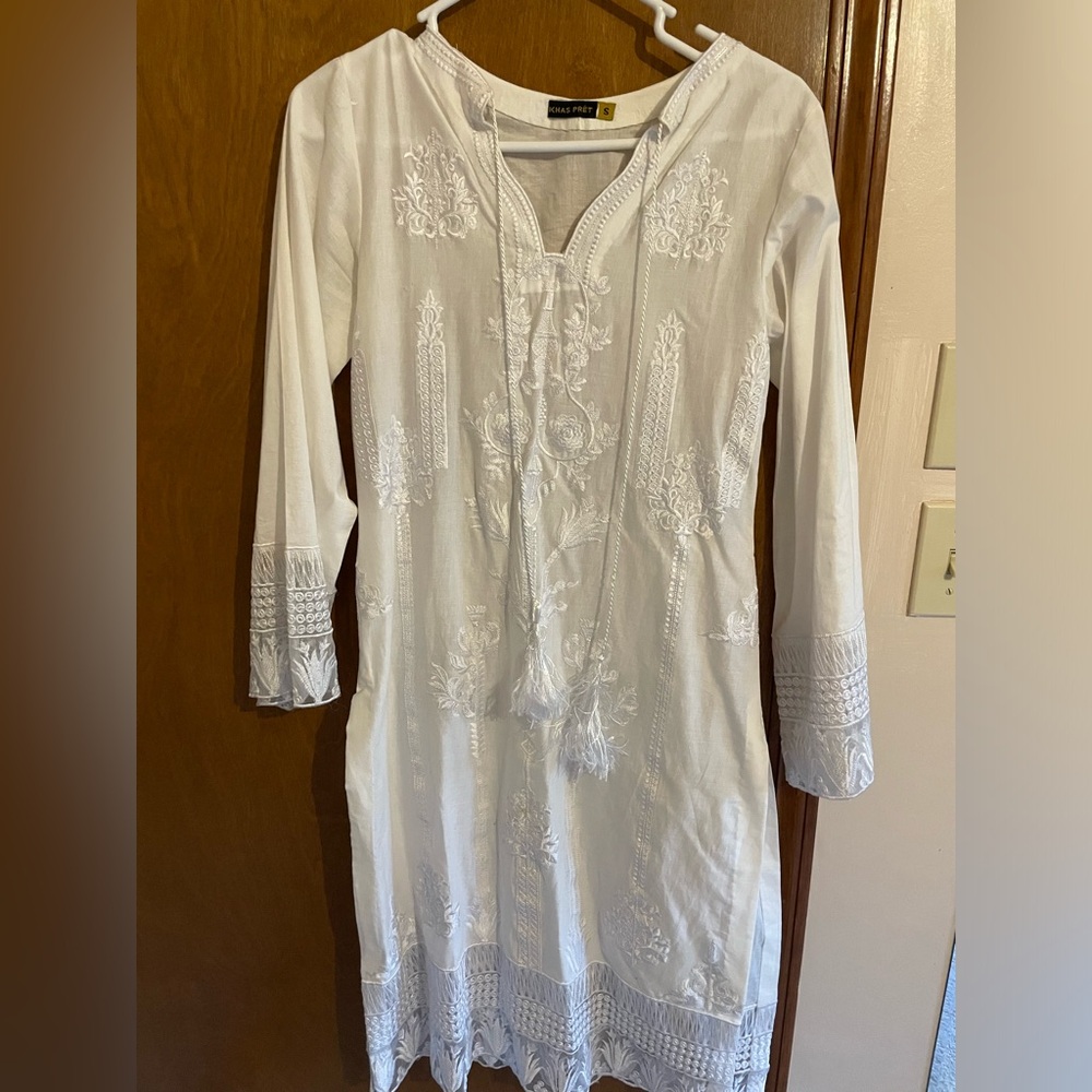 Khaas Pret 3 piece White Embroidered Women’s Dress with Tassel Tie